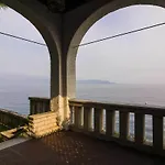 Vittoria 3* Gardone Riviera