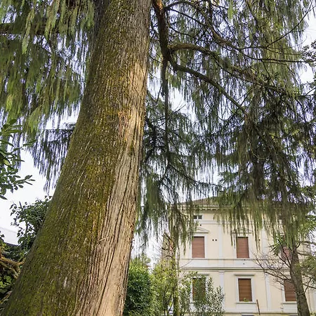 Vittoria Гардоне Ривьера