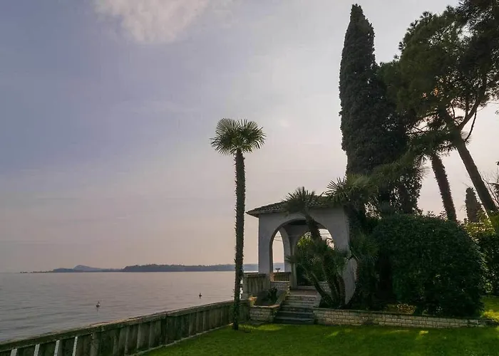 Vittoria 3* Gardone Riviera