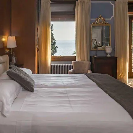 Frühstückspension Vittoria 3*