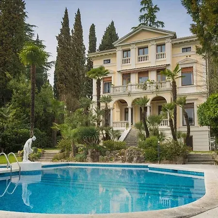 Vittoria Frühstückspension Gardone Riviera