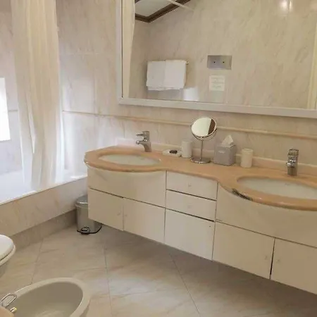 Vittoria 3* Gardone Riviera