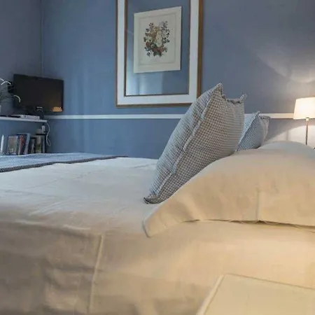 Alojamento de Acomodação e Pequeno-almoço Vittoria Gardone Riviera